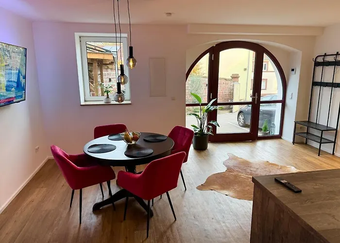 Apartamento Pfalzperle - Historic Luxury Duplex Albersweiler